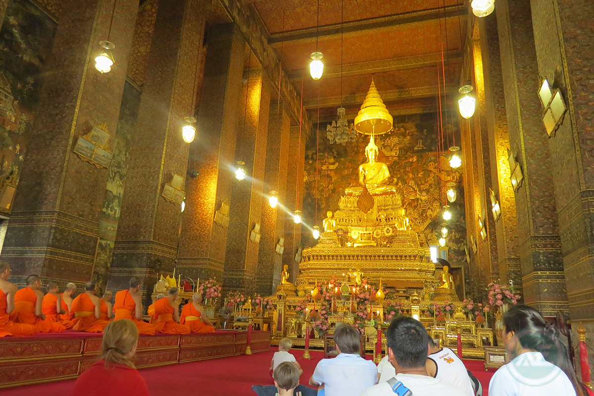 Grand-Palace-Golden-Temple-Bangkok