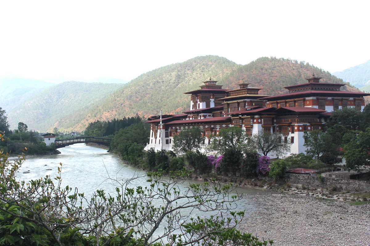 Punakha-Dzong,-Bhutan